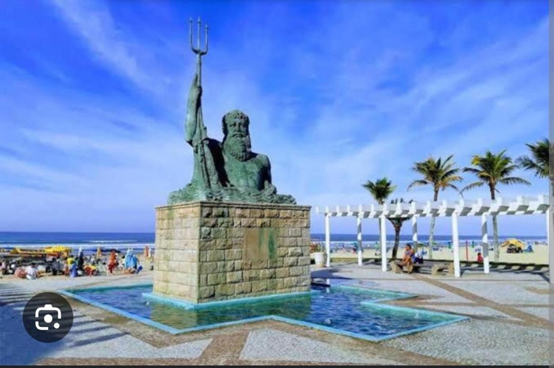 Ape Privilegiado No Centro Da Ocian E A 150M Da Praia E Feirinha, Com Wi-Fi E Garagem ! Praia Grande  Exterior photo