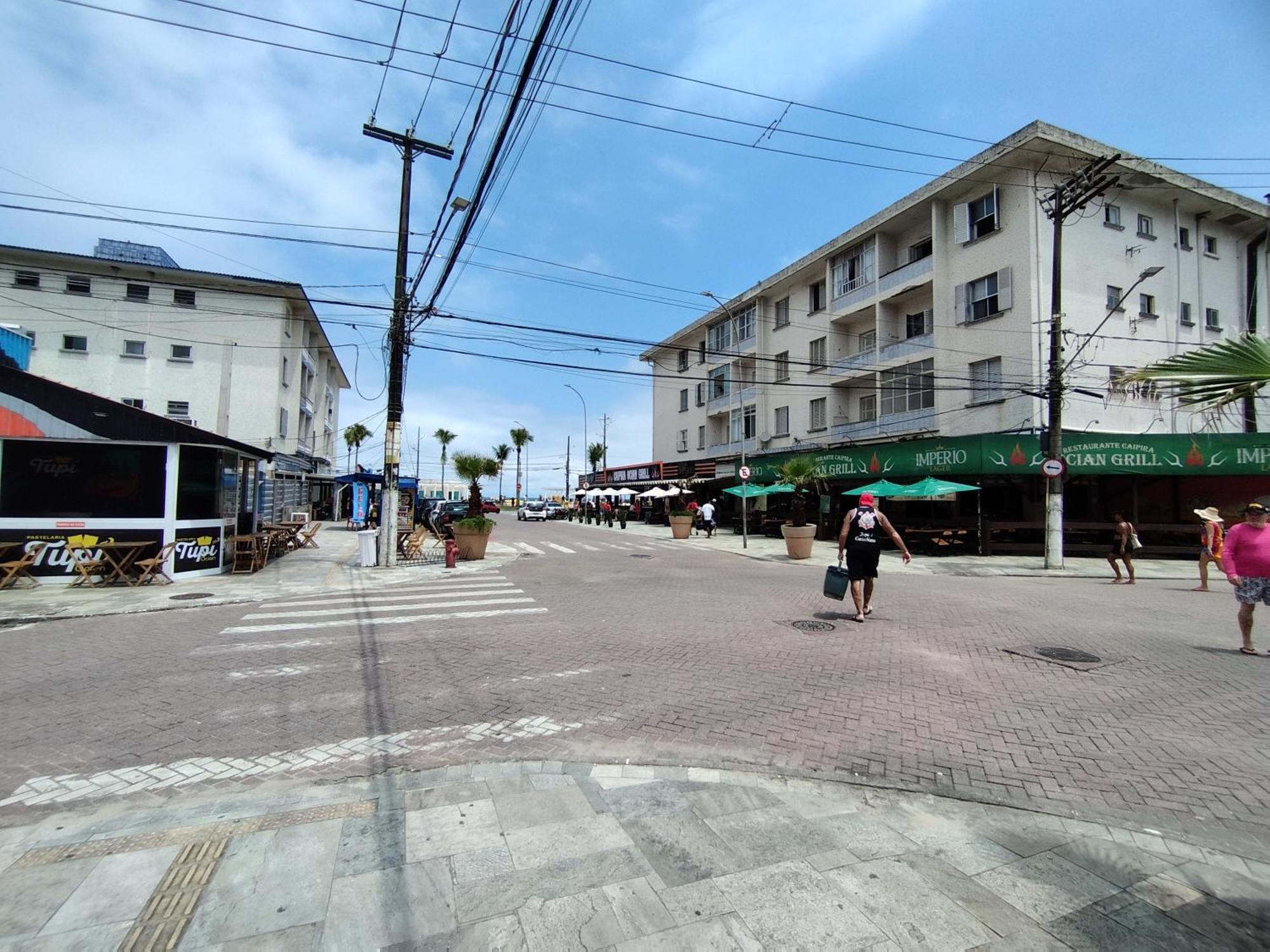 Ape Privilegiado No Centro Da Ocian E A 150M Da Praia E Feirinha, Com Wi-Fi E Garagem ! Praia Grande  Exterior photo